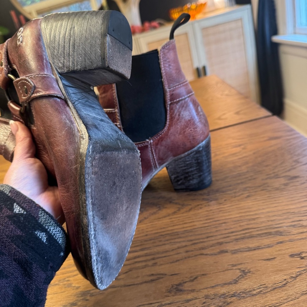 BED STU Burgundy Distressed Harness Boot Strap Heel Cobbler Series Western - Picture 5 of 11